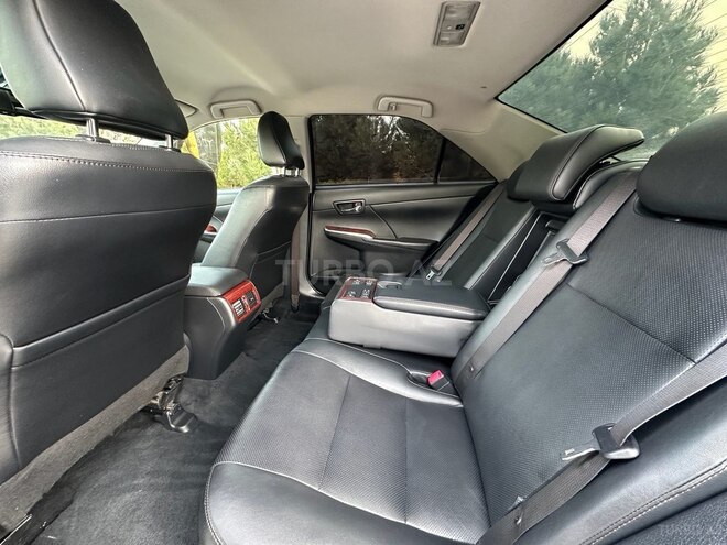 Toyota Camry-17
