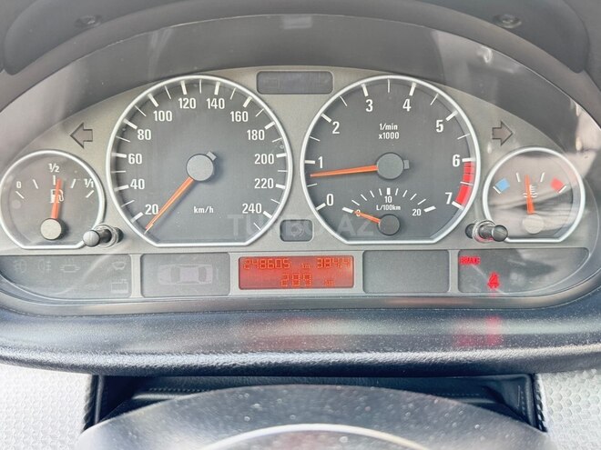 BMW 330-13