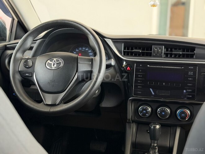 Toyota Corolla-8