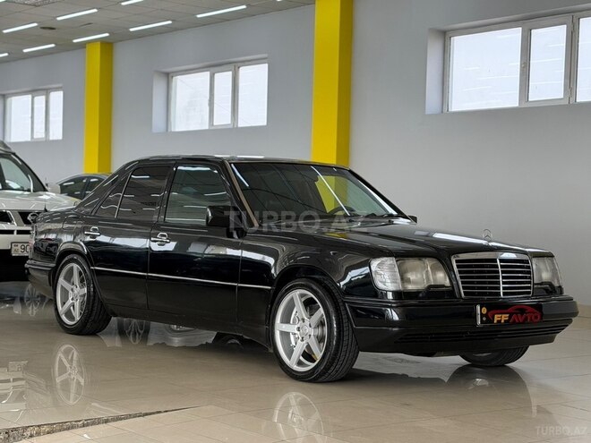 Mercedes 320 E-2