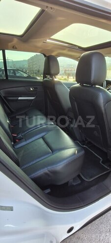 Ford Edge-8