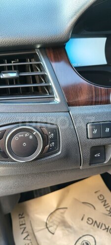 Ford Edge-12