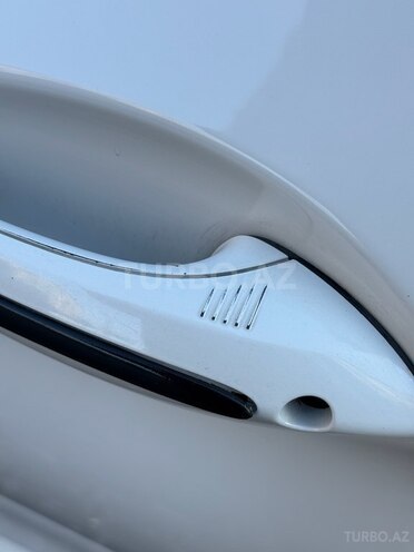 BMW 528-19