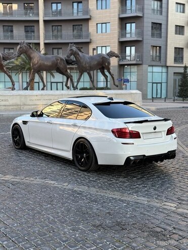 BMW 528-12