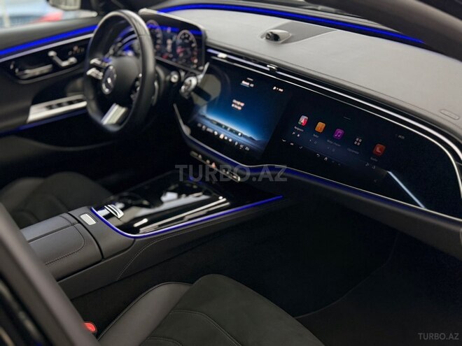 Mercedes E 200-13