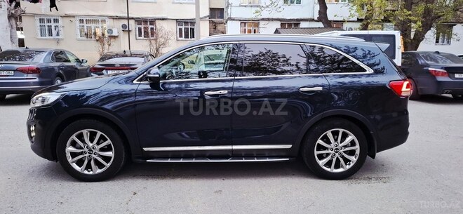 Kia Sorento-12