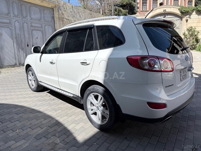 Hyundai Santa Fe-4