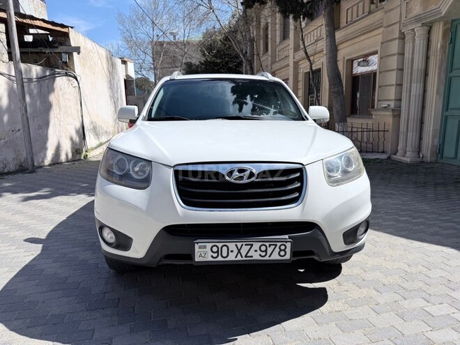 Hyundai Santa Fe-1