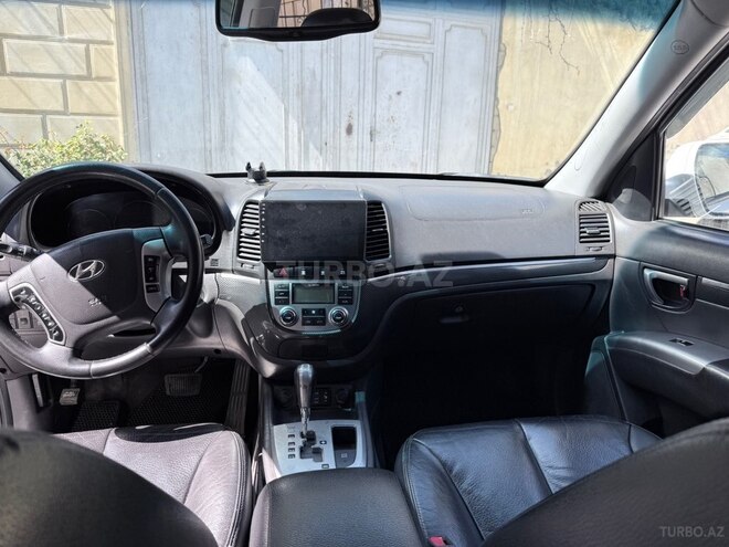 Hyundai Santa Fe-16