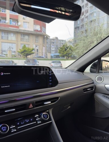 Hyundai Sonata-20