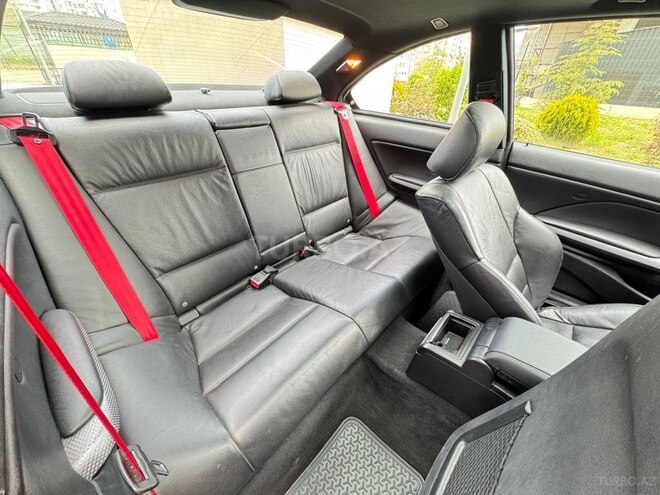 BMW 330-16