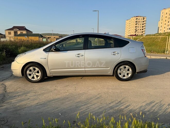 Toyota Prius-3