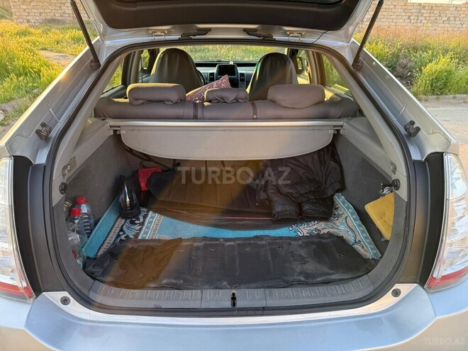 Toyota Prius-10