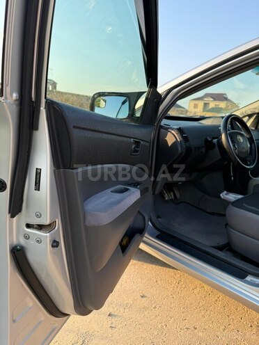 Toyota Prius-14