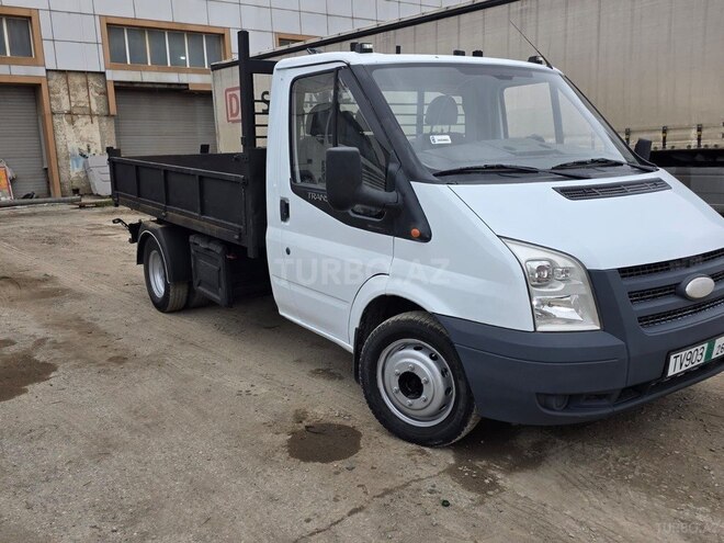 Ford Transit-7