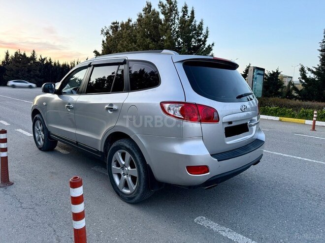 Hyundai Santa Fe-9