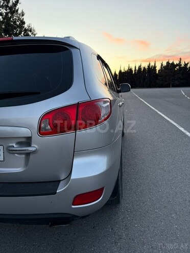 Hyundai Santa Fe-11