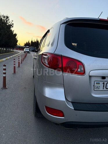 Hyundai Santa Fe-10