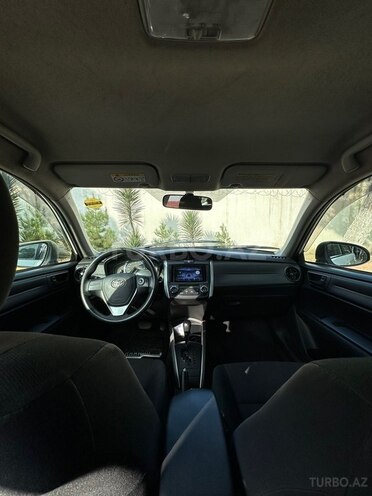Toyota Corolla Fielder-4