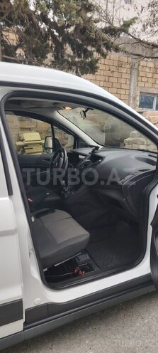Ford Tourneo Connect-6