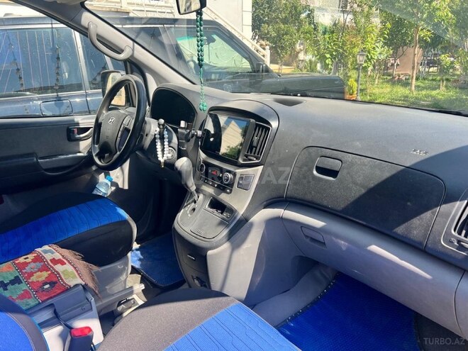 Hyundai H-1-6