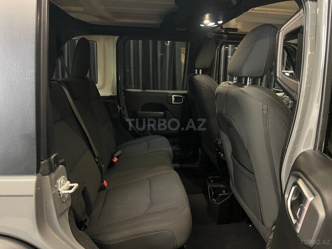 Jeep Wrangler-9