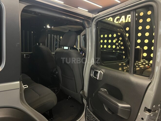 Jeep Wrangler-8