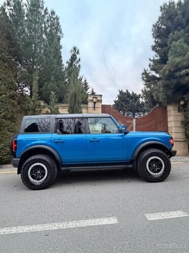 Ford Bronco-3