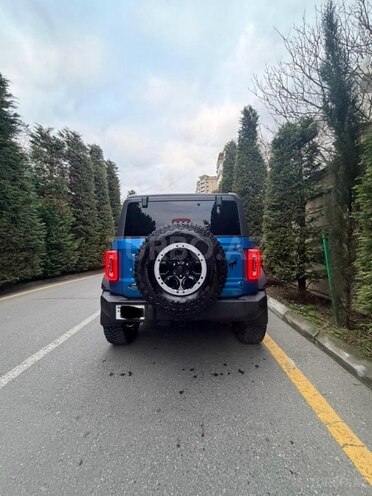 Ford Bronco-2