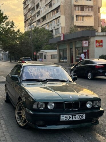 BMW 525-7