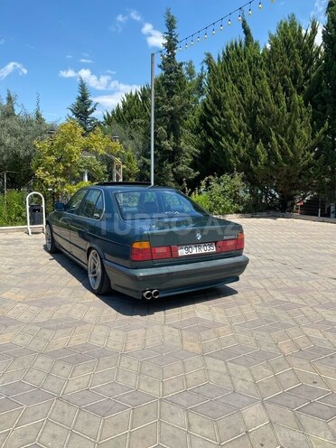 BMW 525-2