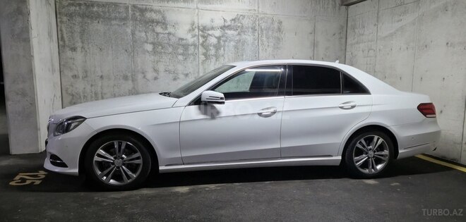 Mercedes E 200-8