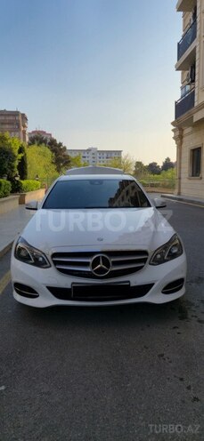 Mercedes E 200-1