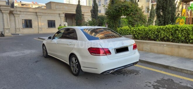 Mercedes E 200-4