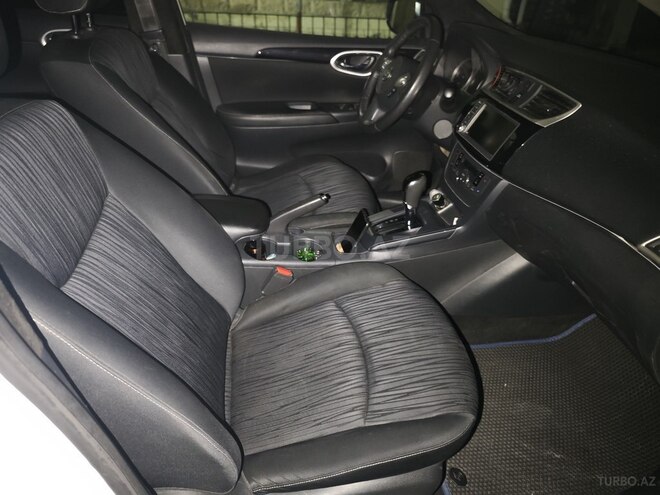 Nissan Sentra-12