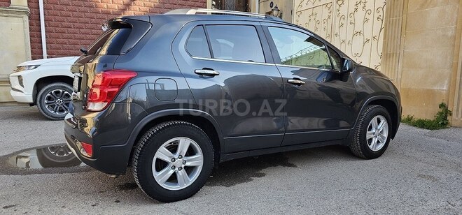 Chevrolet Trax-6