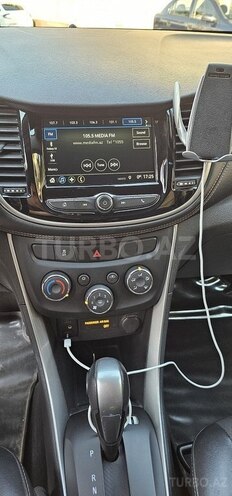 Chevrolet Trax-12