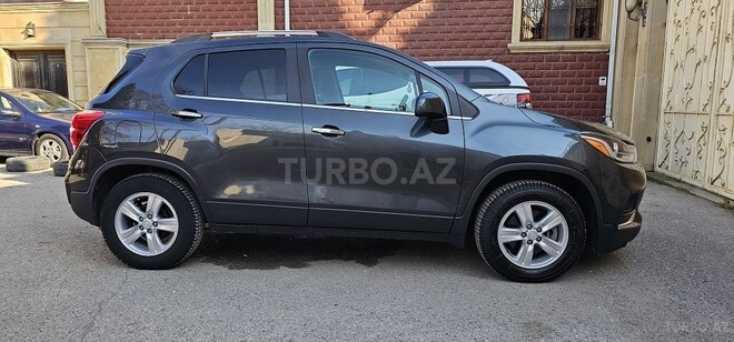 Chevrolet Trax-8