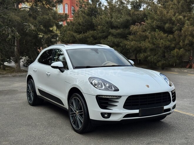 Porsche Macan S-2