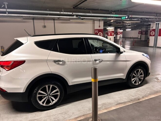 Hyundai Santa Fe-5