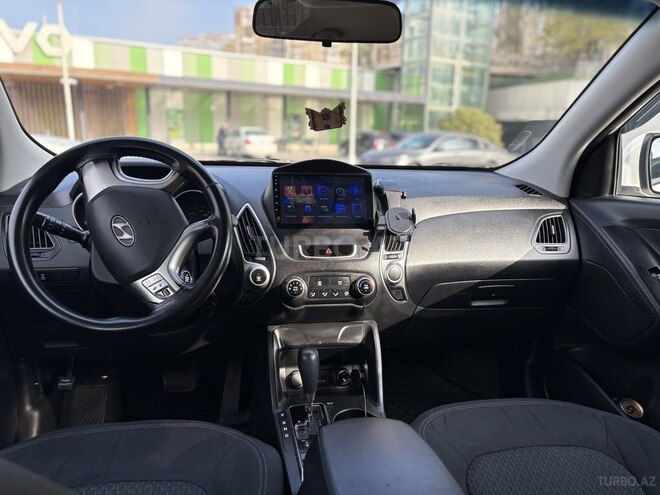 Hyundai ix35-12