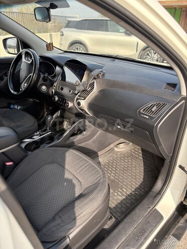 Hyundai ix35-10