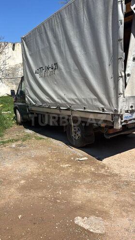 Ford Transit-4