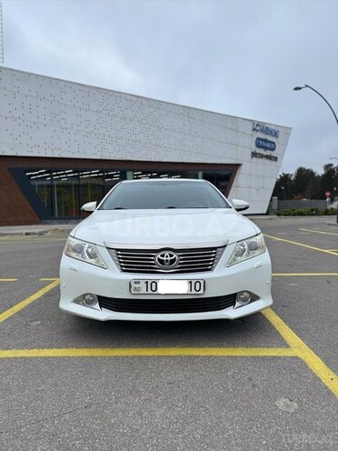 Toyota Camry-1