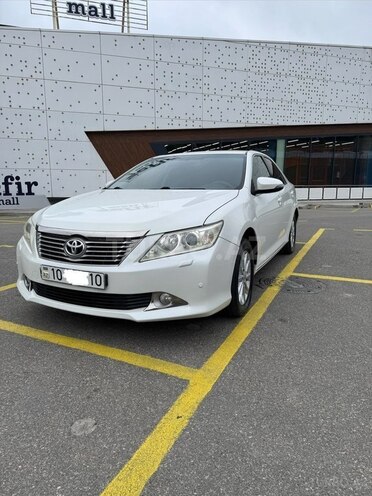 Toyota Camry-2