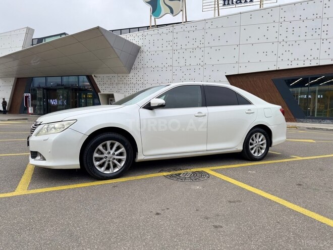 Toyota Camry-3