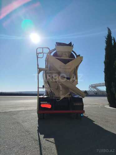 Ford Cargo-3