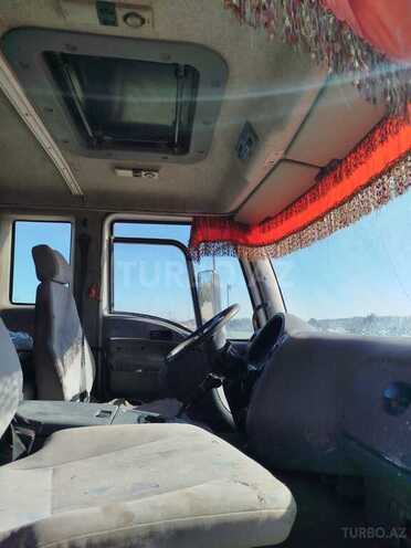 Ford Cargo-4