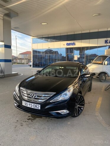 Hyundai Sonata-1