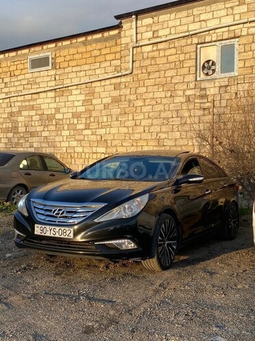 Hyundai Sonata-2